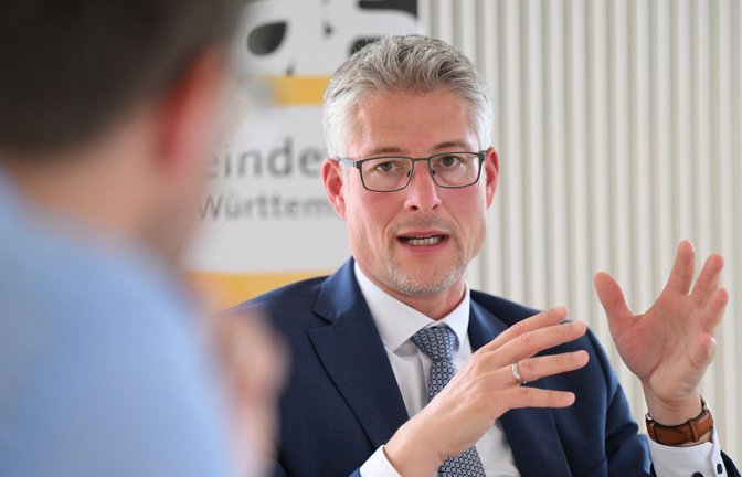 Priorität für die Wirtschaft, fordert  Gemeindetagspräsident Steffen Jäger.<span class='image-autor'>Foto: dpa/Bernd Weißbrod</span>