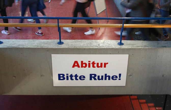 An den Gymnasien im Land heißt es jetzt Rücksicht nehmen auf die Pennäler, die Abi schreiben.<span class='image-autor'>Foto: dpa/Thomas Warnack</span>