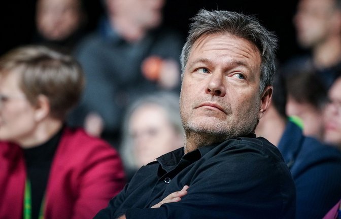 Ein Jahr nach den Bauernprotesten gegen Vizekanzler Robert Habeck laufen die Ermittlungen fast ins Leere. (Archivbild)<span class='image-autor'>Foto: dpa/Kay Nietfeld</span>