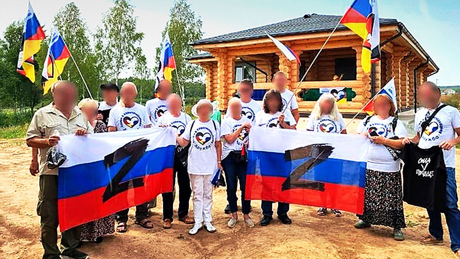 Die umstrittene „Druschba“-Bewegung unterstützt russische Propaganda – auch der Mitarbeiter des deutschen Rüstungsunternehmens ist darauf zu sehen.Foto: Ministerium für internationale und interregionale Beziehungen der Region Nischni Nowgorod Die umstrittene „Druschba“-Bewegung unterstützt russische Propaganda – auch der Mitarbeiter des deutschen Rüstungsunternehmens ist darauf zu sehen.Foto: Ministerium für internationale und interregionale Beziehungen der Region Nischni Nowgorod