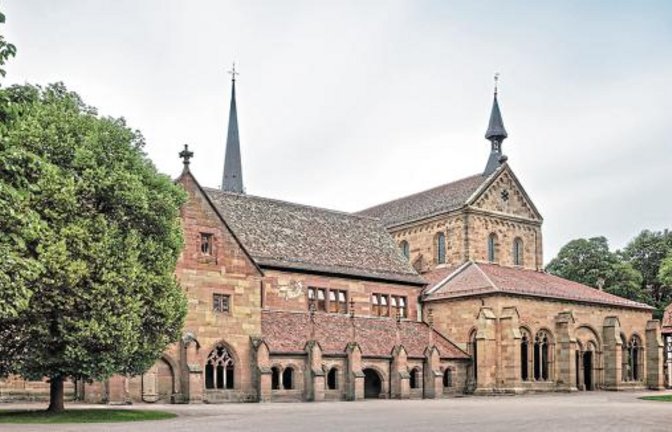 Auch in der Klosteranlage Maulbronn wurden Friedenslinden gepflanzt.  Foto: Archiv/SSG