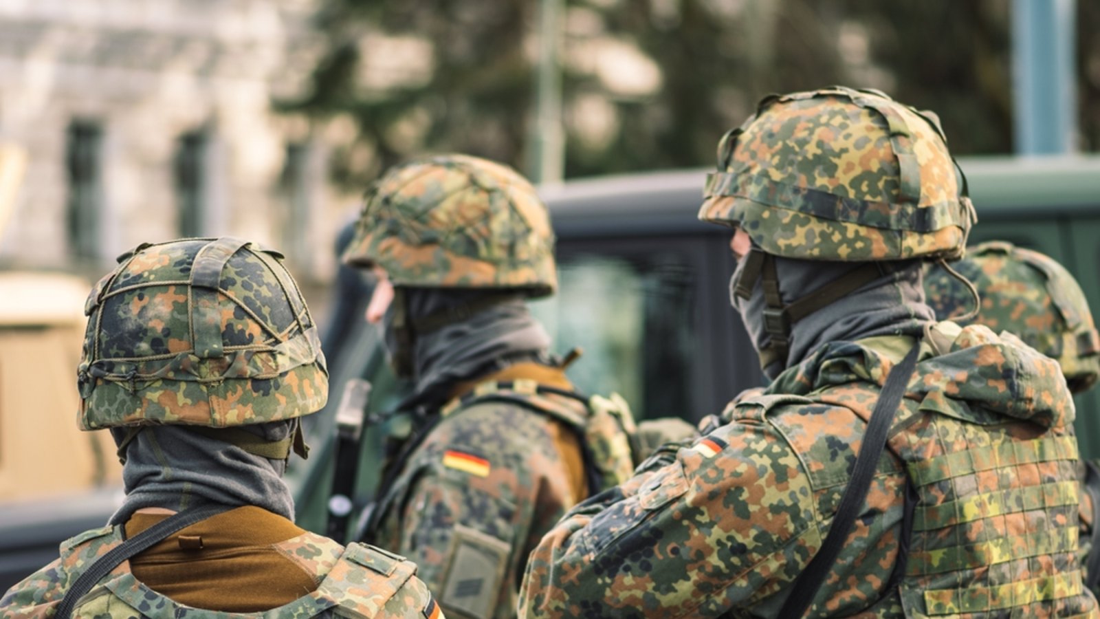 Kommt die Wehrpflicht oder nicht?Foto: Michele Ursi / shutterstock.com