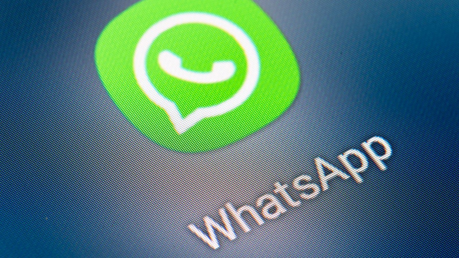 Der führende Messengerdienst spricht sich klar gegen die Einführung einer Chatkontrolle in der EU aus.Foto: Fabian Sommer/dpa