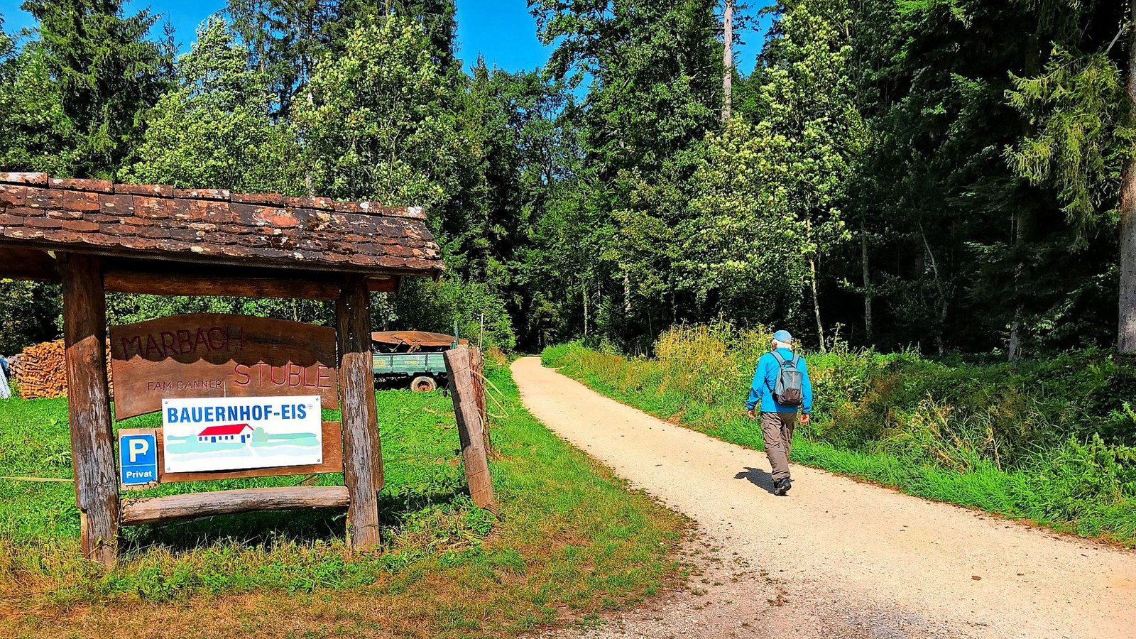 Auf dem Weg ins Marbachtal: Wanderer bei Börtlingen-Zell.Foto: Jakob Panitz Auf dem Weg ins Marbachtal: Wanderer bei Börtlingen-Zell.Foto: Jakob Panitz