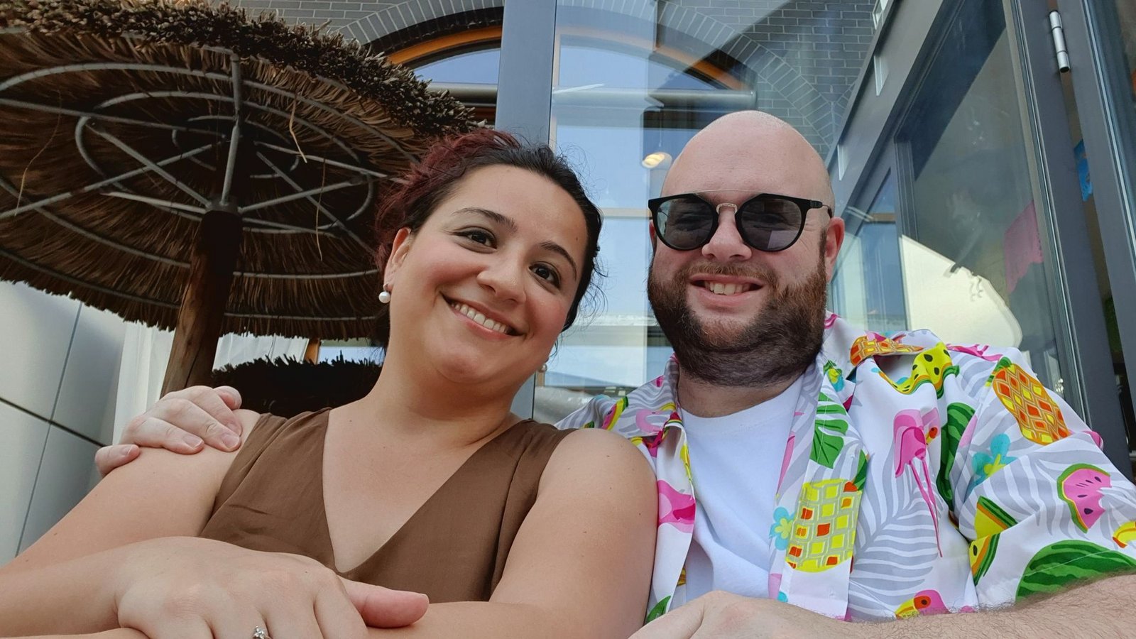 Graziella und Frank Heck reisen gerne an exotische Orte. Ihre Liebe begann an einem nicht ganz so exotischen Ort.Foto: privat Graziella und Frank Heck reisen gerne an exotische Orte. Ihre Liebe begann an einem nicht ganz so exotischen Ort.Foto: privat