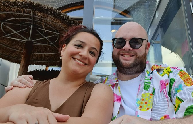 Graziella und Frank Heck reisen gerne an exotische Orte. Ihre Liebe begann an einem nicht ganz so exotischen Ort.<span class='image-autor'>Foto: privat</span>