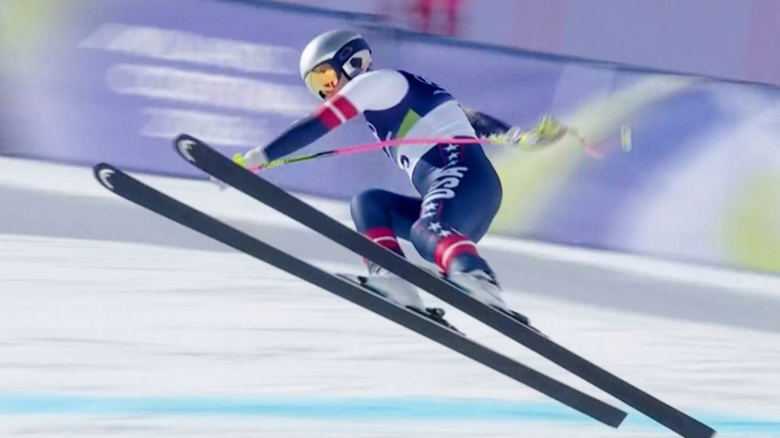 Lindsey Vonn bei ihrem Sturz in Cortina d’AmpezzoFoto: Uncredited/Olympic Broadcasting Lindsey Vonn bei ihrem Sturz in Cortina d’AmpezzoFoto: Uncredited/Olympic Broadcasting