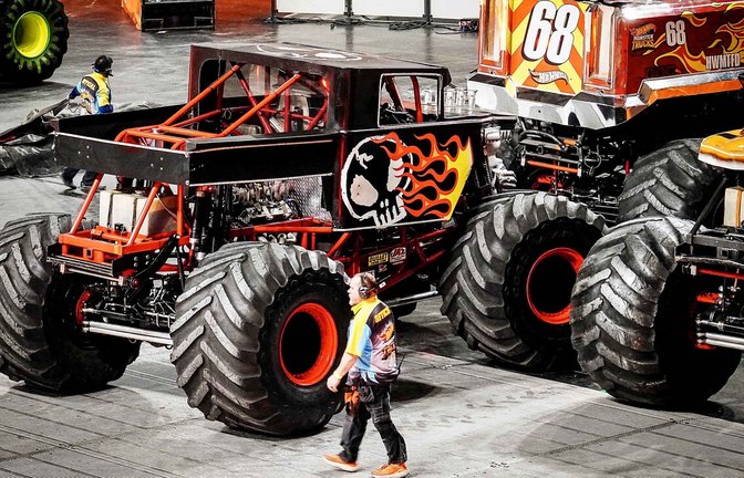 Monstertruck in der Schleyerhalle: Die Allrad-Action der „Hot Wheels Monster Trucks“ war erstmals auch in Stuttgart zu sehen.Monstertruck in der Schleyerhalle: Die Allrad-Action der „Hot Wheels Monster Trucks“ war erstmals auch in Stuttgart zu sehen.<span class='image-autor'>Foto: Ferdinando Iannone/Lichtgut/Ferdinando Iannone</span>