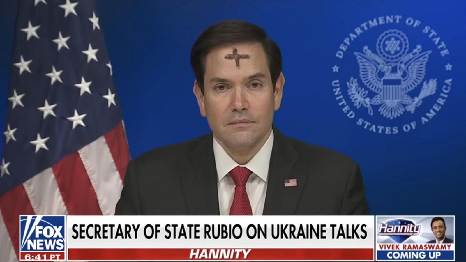 Bei einem Interview mit Fox News verwunderte der Auftritt des US-Außenministers Marco Rubio.Foto: Fox News/Screenshot