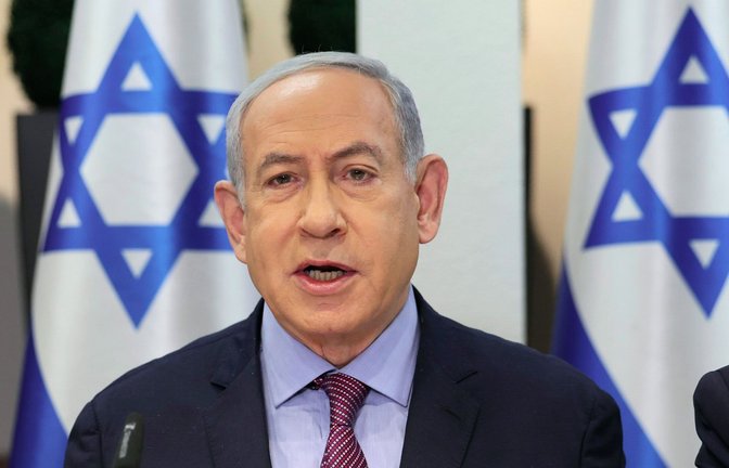 Benjamin Netanjahu steht mächtig unter Druck.<span class='image-autor'>Foto: Abir Sultan/AP/dpa/Abir Sultan</span>