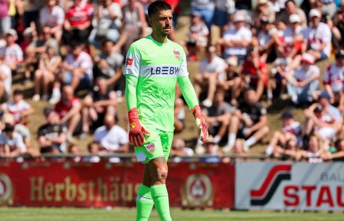 Fabian Bredlow geht hochprofessionell mit der Situation beim VfB um - die Schwaben sondieren in der Torhüter-Frage weiter den Markt.<span class='image-autor'>Baumann/Alexander Keppler</span>
