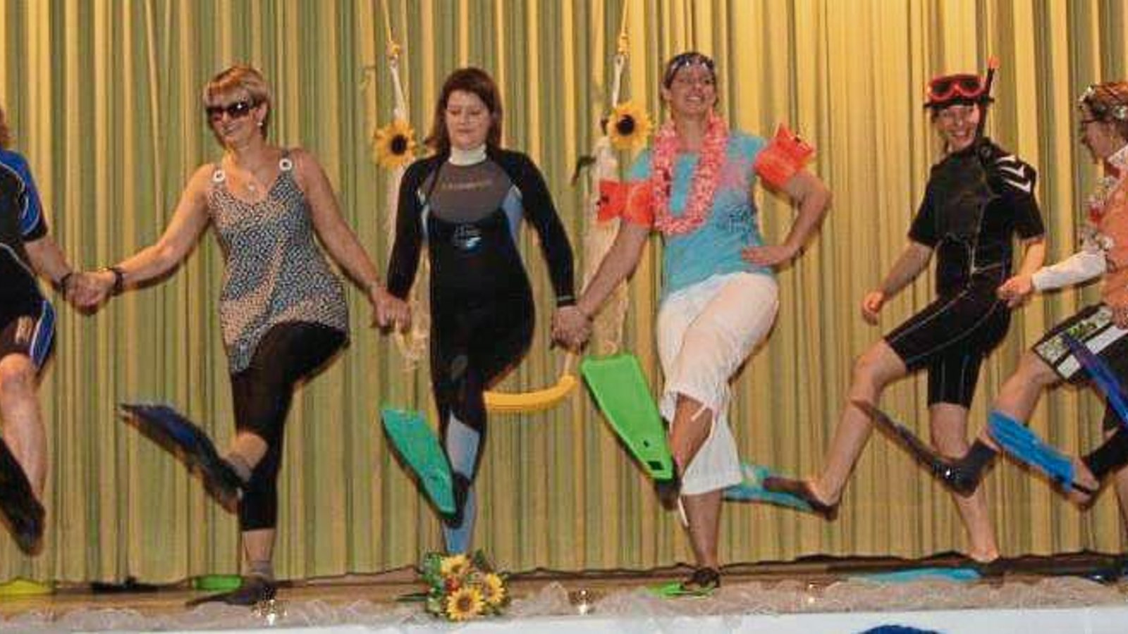 Das Thema Meer war bei der Jahresabschlussfeier in Hochdorf allgegenwärtig. Fotos: p Das Thema Meer war bei der Jahresabschlussfeier in Hochdorf allgegenwärtig. Fotos: p