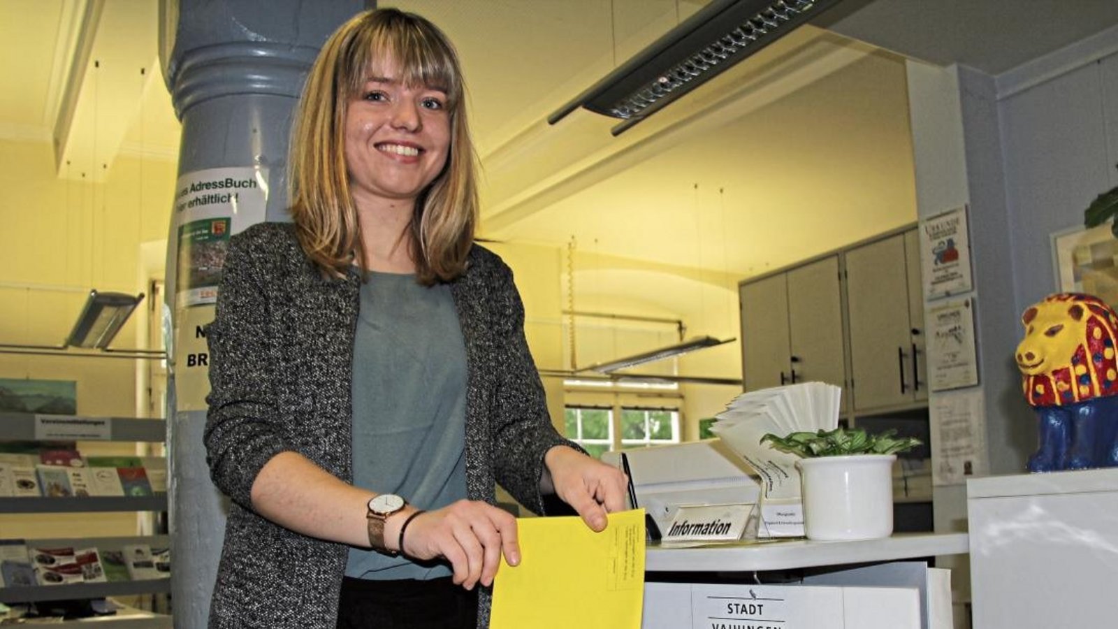 Im Vaihinger Bürgeramt konnten Briefwähler in der vergangenen Woche schon ihre Stimme abgeben.  Foto: Banholzer