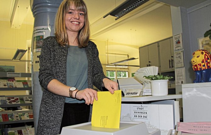 Im Vaihinger Bürgeramt konnten Briefwähler in der vergangenen Woche schon ihre Stimme abgeben.  Foto: Banholzer