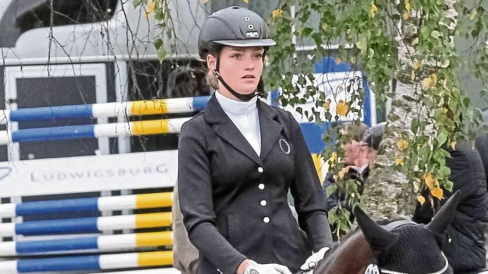 Ihr Pferd Walking on Sunshine präsentierte sich bei der L*-Dressur recht unruhig. Dennoch landete Janina Vohdin (RFZV Nussdorf) auf dem geteilten vierten Platz. Foto: Simecek