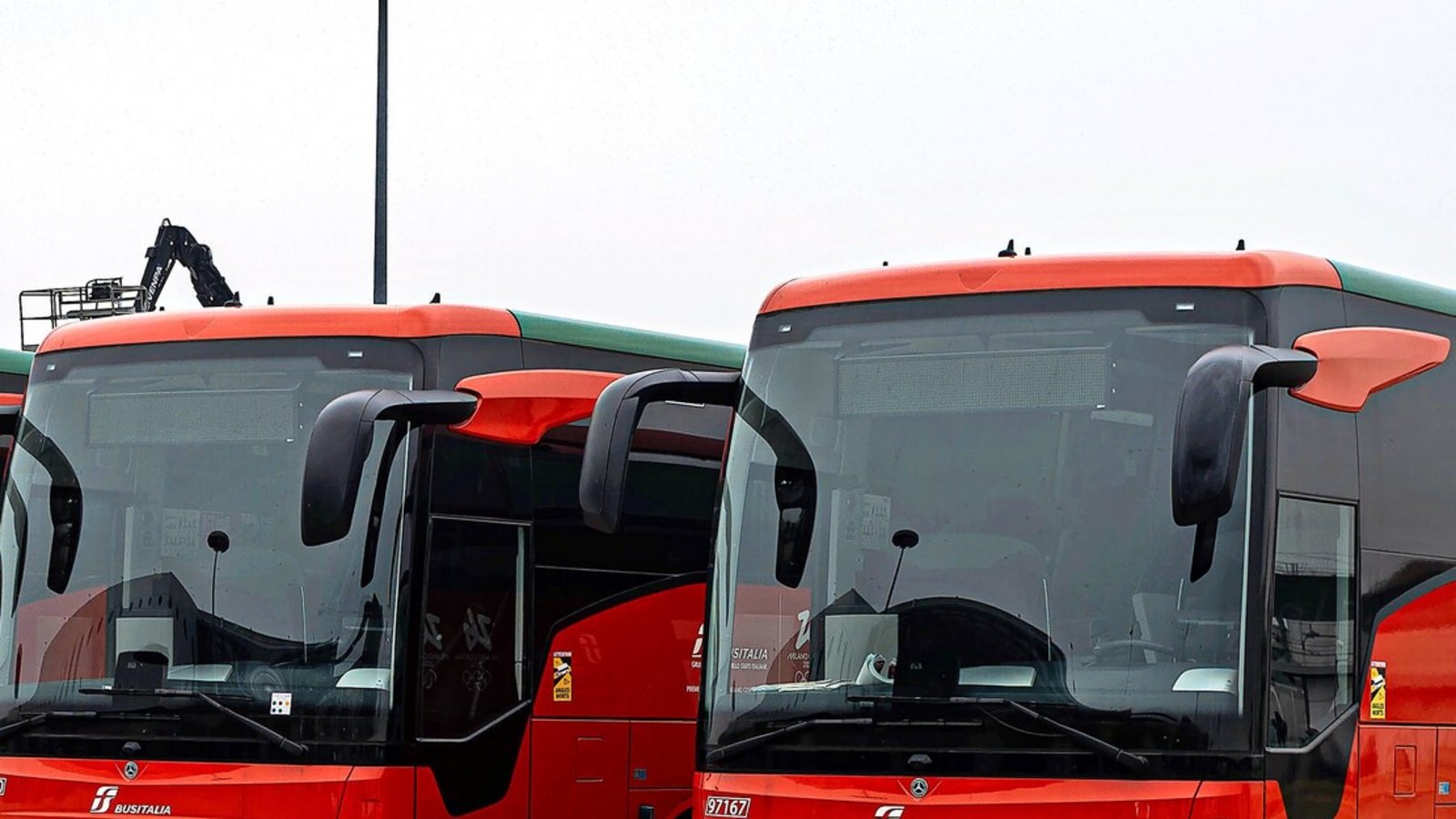 Ohne sie geht bei Olympia gar nichts: die Busse in CortinaFoto: /Independent P. A.