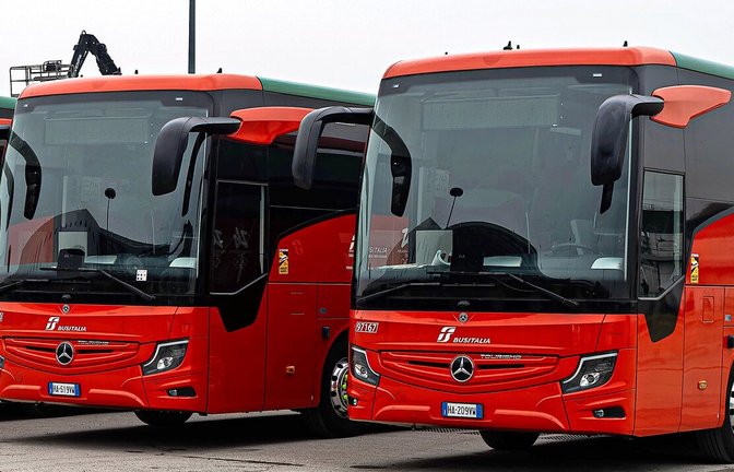 Ohne sie geht bei Olympia gar nichts: die Busse in Cortina<span class='image-autor'>Foto: /Independent P. A.</span>