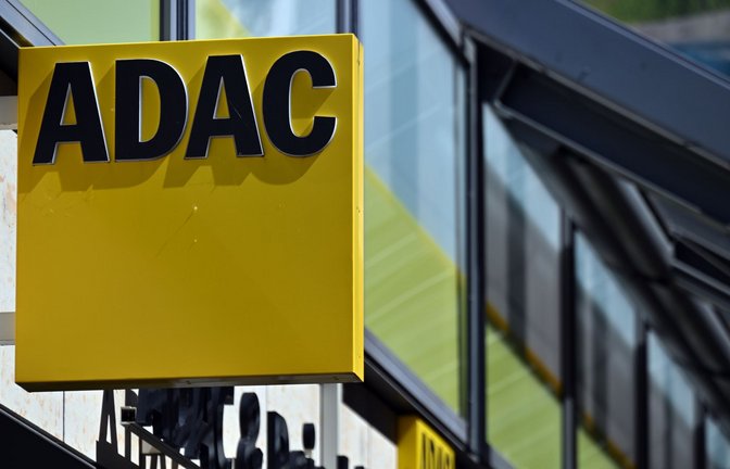 Auf Mitglieder des ADAC kommen zum Jahreswechsel höhere Beiträge zu. (Symbolbild)<span class='image-autor'>Foto: Martin Schutt/dpa</span>