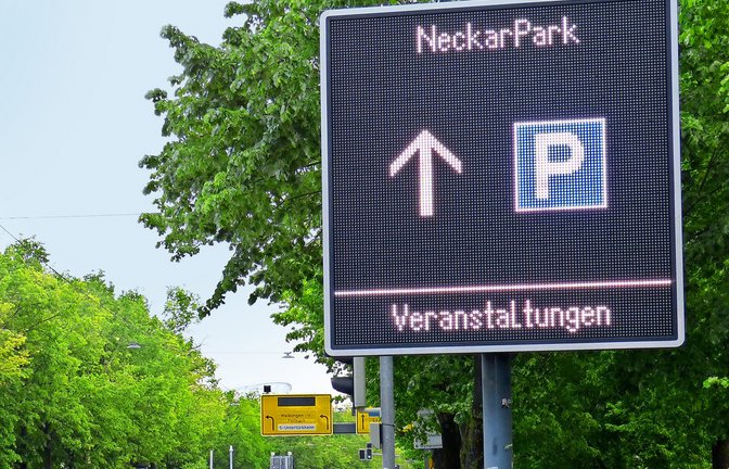 Die ersten acht LED-Tafeln im Neckarpark sind bereits aufgestellt und in Betrieb.<span class='image-autor'>Foto: &nbsp;</span>