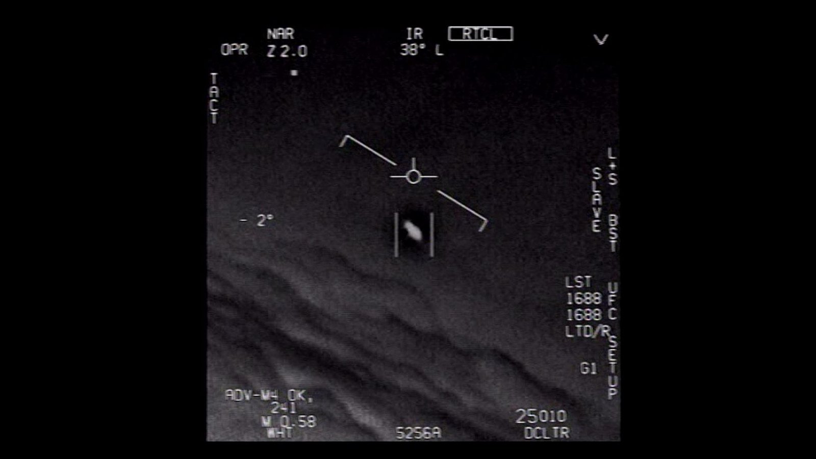 Das Standbild eines vom US-Verteidigungsministerium veröffentlichten Videos zeigt ein Unidentifiziertes Flugobjekt, das von Piloten der US-Marine gesichtet wurde. Es stammt von 2021.Foto: U.S. Department of Defense/d Das Standbild eines vom US-Verteidigungsministerium veröffentlichten Videos zeigt ein Unidentifiziertes Flugobjekt, das von Piloten der US-Marine gesichtet wurde. Es stammt von 2021.Foto: U.S. Department of Defense/d