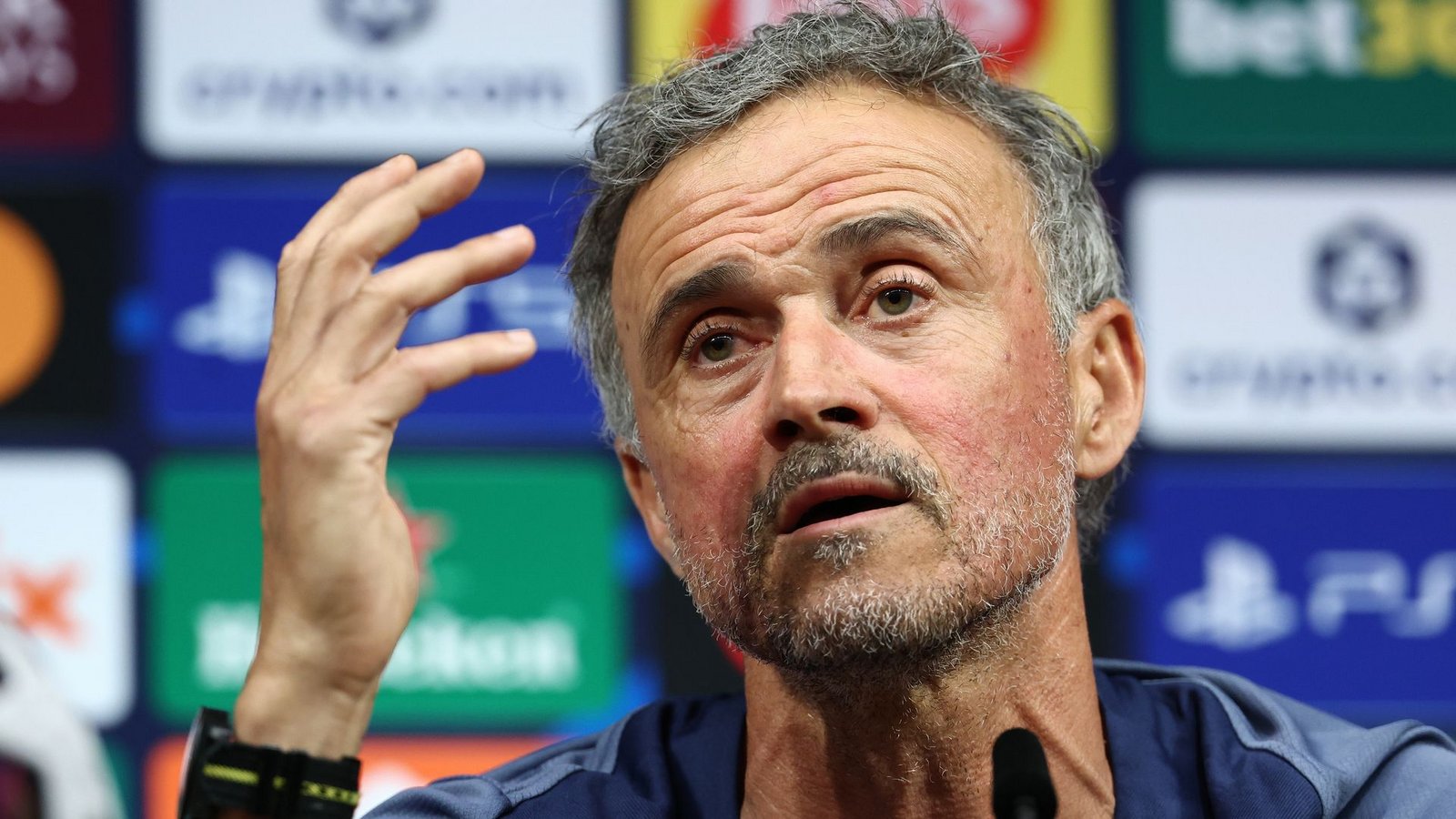 Nach Meinung von PSG-Coach Luis Enrique gibt es keinen Favoriten im Champions-League-Finale. (Archivbild)Foto: Franck Fife/POOL AFP/AP/dpa Nach Meinung von PSG-Coach Luis Enrique gibt es keinen Favoriten im Champions-League-Finale. (Archivbild)Foto: Franck Fife/POOL AFP/AP/dpa
