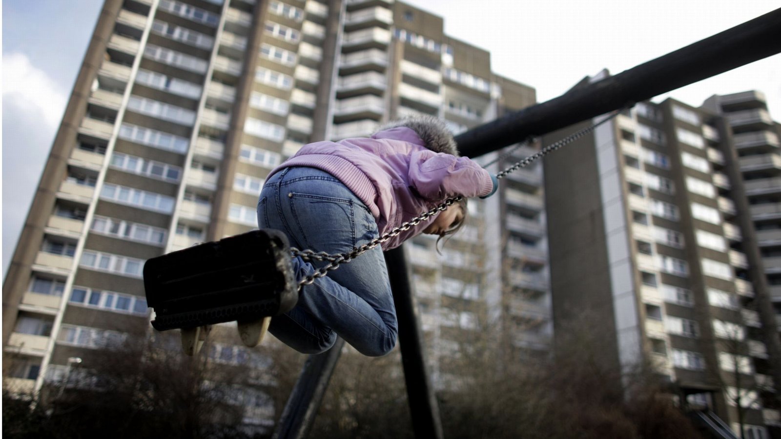 Kinder und Jugendliche unter 18 Jahren sind überdurchschnittlich von Armut und sozialer Ausgrenzung bedroht.Foto: dpa/Rolf Vennenbernd