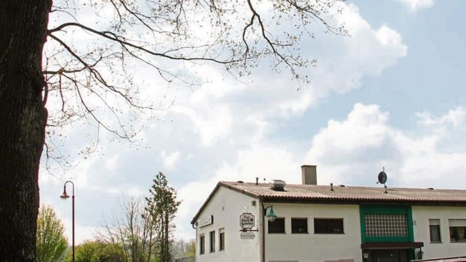 Auf dem Areal rund um das TSV-Vereinsheim soll der Erlebnispark entstehen.  Foto: Banholzer