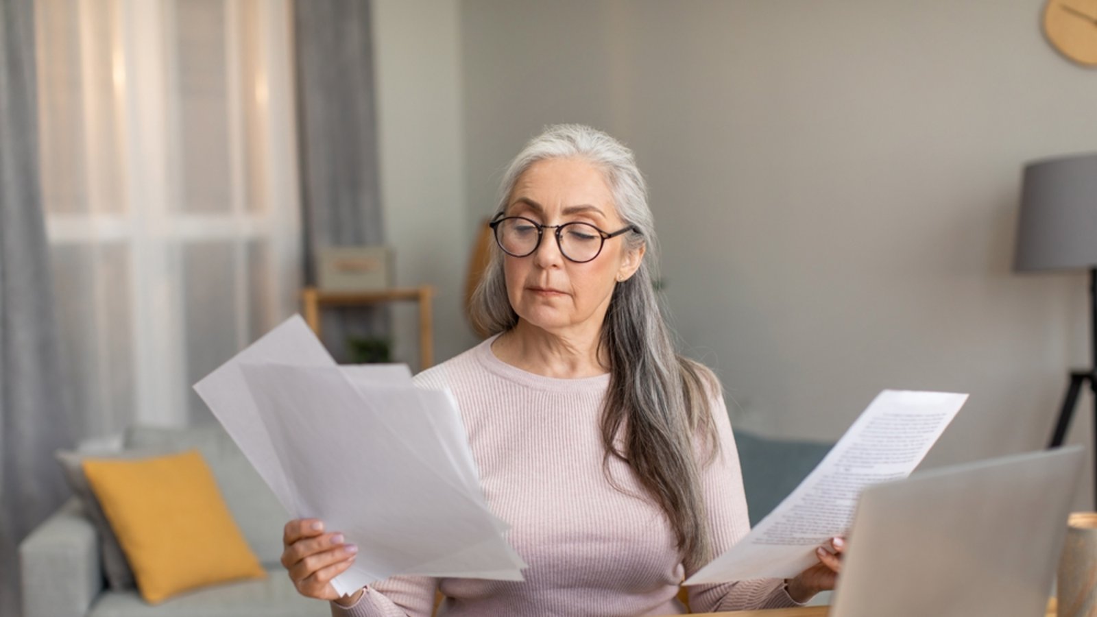 Wie hoch die Mütterrente ausfallen kann, haben wir beispielhaft berechnet.Foto: Prostock-studio / shutterstock.com Wie hoch die Mütterrente ausfallen kann, haben wir beispielhaft berechnet.Foto: Prostock-studio / shutterstock.com