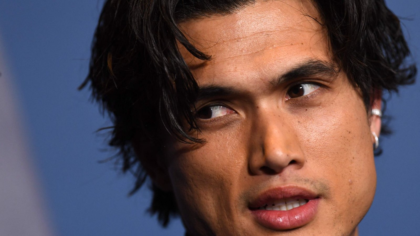 Portmans Co-Star in „May December“, Charles Melton, war ebenfalls bei der Verleihung der Governors-Awards.Foto: AFP/VALERIE MACON Portmans Co-Star in „May December“, Charles Melton, war ebenfalls bei der Verleihung der Governors-Awards.Foto: AFP/VALERIE MACON