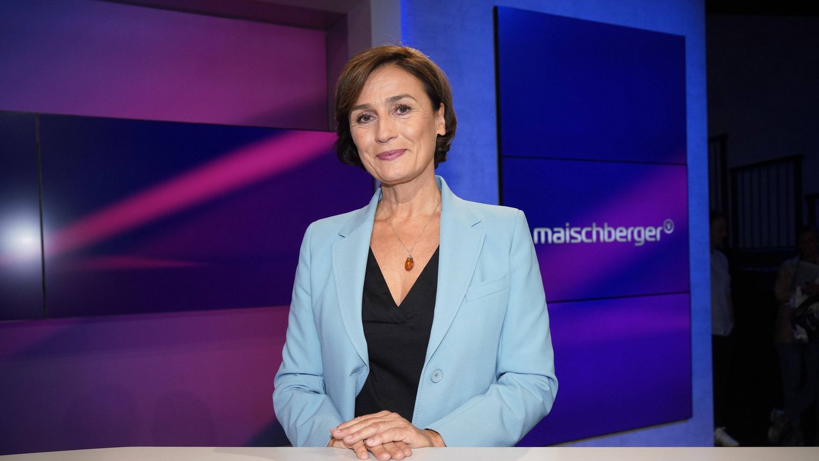 Sandra Maischberger diskutiert am Mittwochabend mit ihren Gästen über den Krieg in der Ukraine und die Folgen für Deutschland.Foto: IMAGO/Future Image/IMAGO/Thomas Bartilla