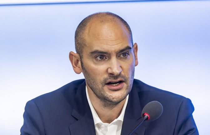 Baden-Württembergs Finanzminister Danyal Bayaz (Grüne) hat sich zur Postenbesetzung in Habecks Wirtschaftsministerium geäußert. (Archivbild)<span class='image-autor'>Foto: IMAGO/Arnulf Hettrich/IMAGO/Arnulf Hettrich</span>