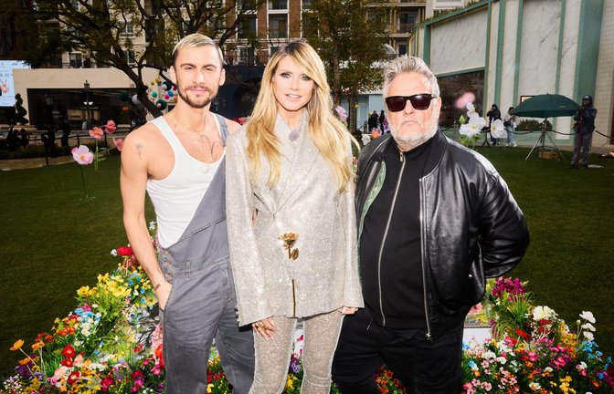 Heidi Klum mit Gastjuror Christian Cowan und Fotograf Rankin.<span class='image-autor'>Foto: ProSieben/Max Montgomery</span>