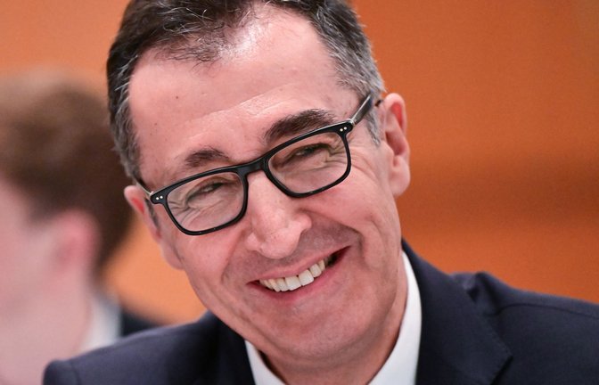 Grünen-Spitzenkandidat Cem Özdemir wird am Sonntag 60 Jahre alt.<span class='image-autor'>Foto: Bernd Weißbrod/dpa</span>