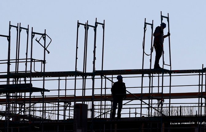 Beim Bauen müssen nach dem Willen der EU in Zukunft höhere Umweltstandards eingehalten werden. Bei der Sanierung von alten Gebäuden wurde die Regelung aber entschärft.<span class='image-autor'>Foto: dpa/Karl-Josef Hildenbrand</span>