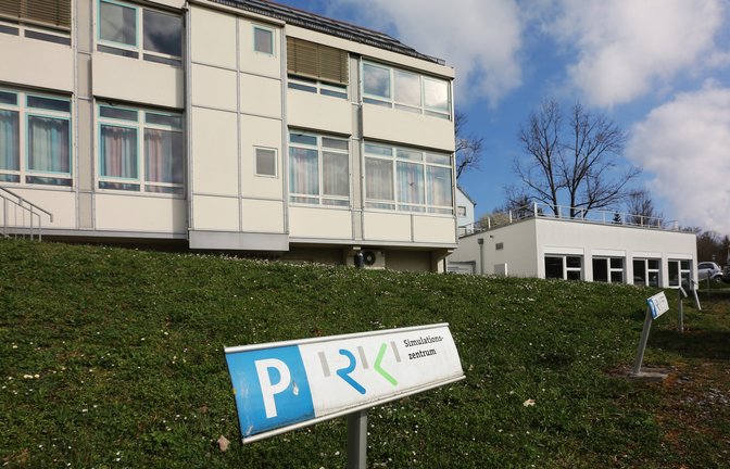 Das Krankenhaus-Areal mit sämtlichen Gebäuden soll durch die Stadtbau Vaihingen gekauft werden – aber noch nicht jetzt. <span class='image-autor'>Foto: Archiv/Küppers</span>