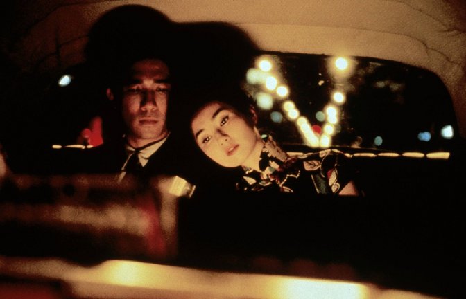 Herr Chow und Frau Chan in Wong Kar-wais Filmklassiker „In the mood for Love“ aus dem Jahr 2000.<span class='image-autor'>Foto: Imago stock&people/Imago</span>