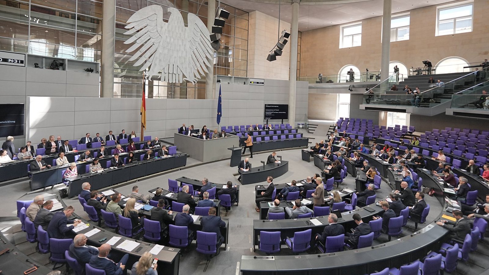 Die Diätenerhöhung, die sich an der Lohnentwicklung orientiert, hätte in diesem Jahr fast 500 Euro ausgemacht.Foto: dpa/Michael Kappeler