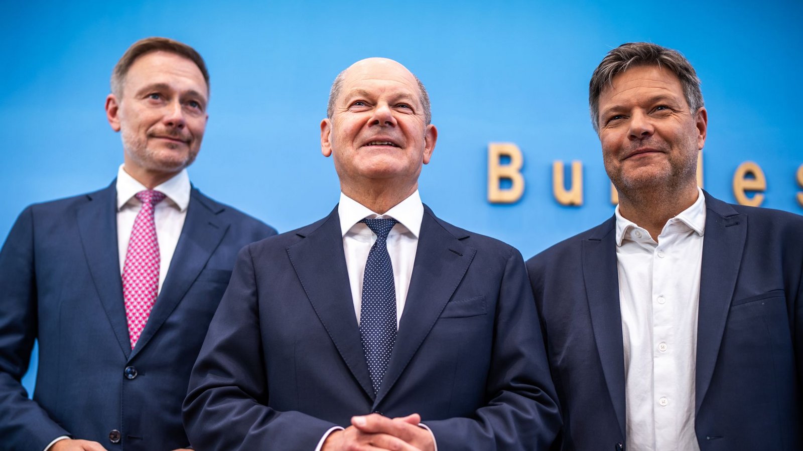 Herren des Haushalts: Lindner, Scholz, HabeckFoto: dpa/Michael Kappeler