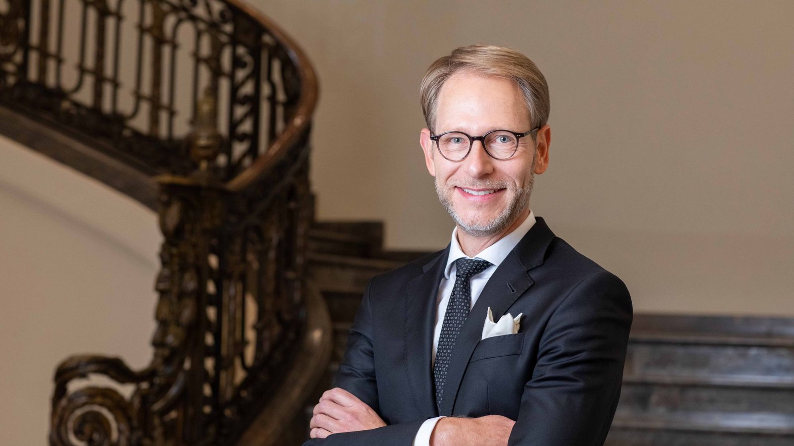 Staatsminister Florian Stegmann, Amtschef des Staatsministeriums und Baden-Württembergs höchster BeamterFoto: Staatsministerium Baden-Württemberg Staatsminister Florian Stegmann, Amtschef des Staatsministeriums und Baden-Württembergs höchster BeamterFoto: Staatsministerium Baden-Württemberg