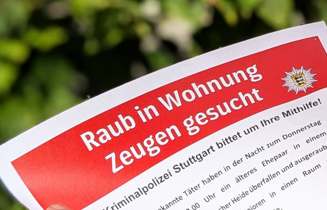 In der Nachbarschaft im Stadtteil Lenzhalde im Stuttgarter Norden wird auch mit Plakaten und Flugblättern gefahndet.<span class='image-autor'>Foto: Wolf-Dieter Obst</span>