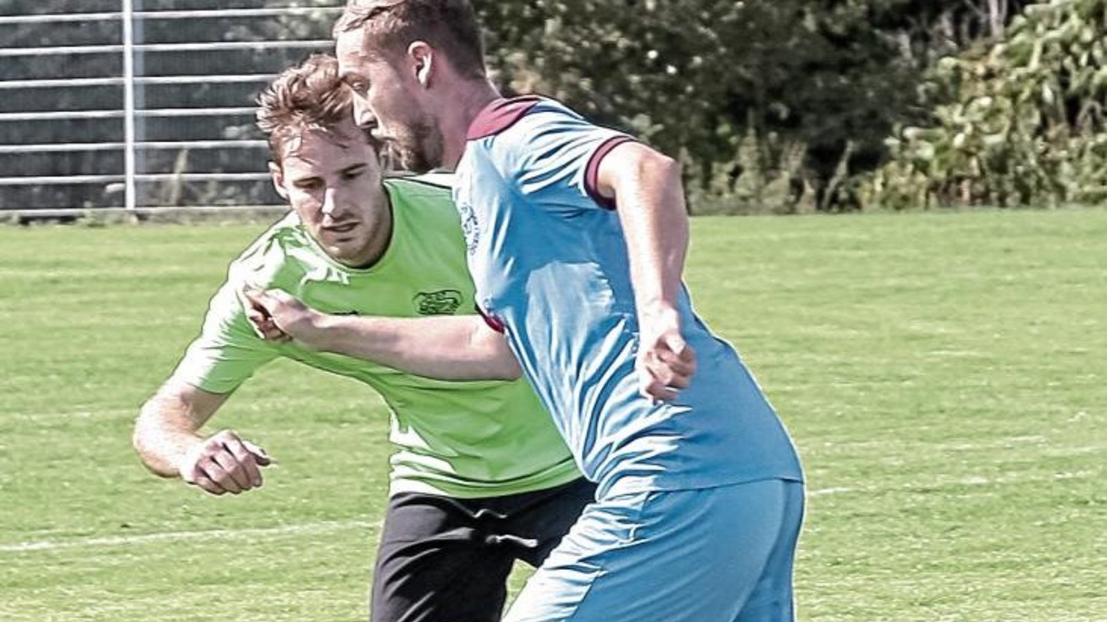 Lukas Strauß (vorne) hatte gestern das Nachsehen in Nussdorf mit Lukas Wizemann. Foto: Simecek Lukas Strauß (vorne) hatte gestern das Nachsehen in Nussdorf mit Lukas Wizemann. Foto: Simecek