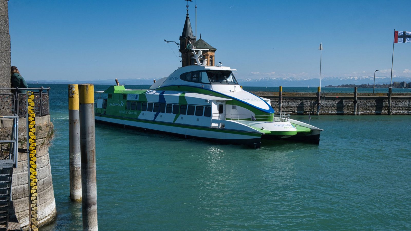 Am Bodensee spitzt sich ein Streit zwischen deutschen und Schweizer Schifffahrtsunternehmen zu – mit spürbaren Folgen für Fahrgäste (Symbolbild).Foto: IMAGO/bodenseebilder.de