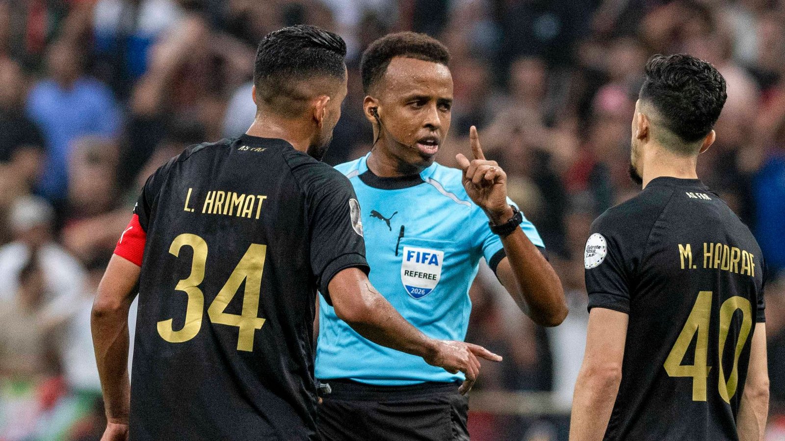 Der für die Fußball-WM vorgesehene Schiedsrichter Omar Artan durfte nicht in die USA einreisen. (Archivbild)Foto: Mosa'ab Elshamy/AP/dpa Der für die Fußball-WM vorgesehene Schiedsrichter Omar Artan durfte nicht in die USA einreisen. (Archivbild)Foto: Mosa'ab Elshamy/AP/dpa