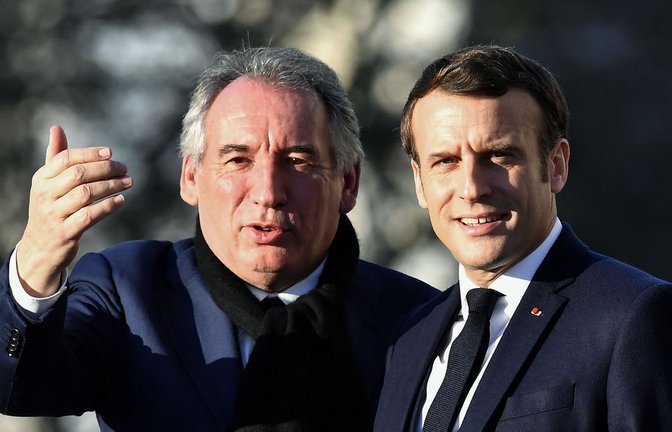 Präsident Macron (r.) hat  Francois Bayrou zum  Premierminister ernannt.<span class='image-autor'>Foto: AFP/Georges Gobet</span>
