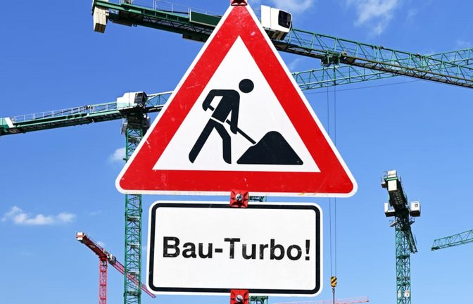 Baukräne sind im Kreis Böblingen derzeit eher die Ausnahme als die Regel, insbesondere in den Städten.<span class='image-autor'>Christian Ohde/actionpress</span>