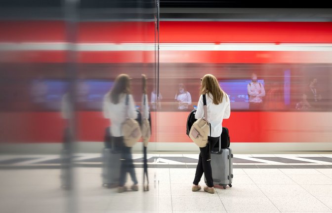 Für junge Menschen soll der Nahverkehr im Land  bezahlbarer werden.<span class='image-autor'>Foto: dpa/Marijan Murat</span>