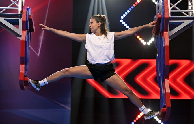 Andrea Meßner zeigte eine starke Leistung im Halbfinale der RTL-Show „Ninja Warrior“ und sicherte sich den Titel der schnellsten Frau.<span class='image-autor'>Foto: RTL / Markus Hertrich</span>