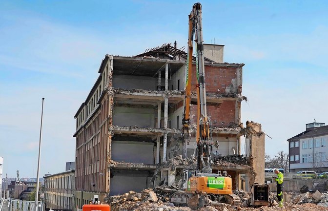 Die Baustelle für das neue LKA-Gebäude ist gewaltig.<span class='image-autor'>Foto: Andreas Rosar</span>