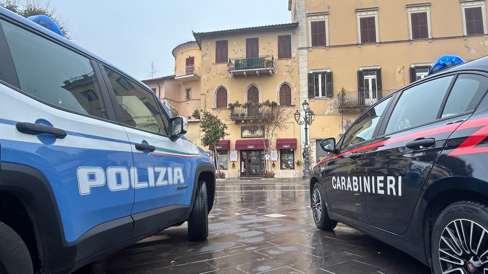 Italienische Polizisten sind bei einer Explosion gestorben. (Symbolbild)Foto: Christoph Sator/dpa