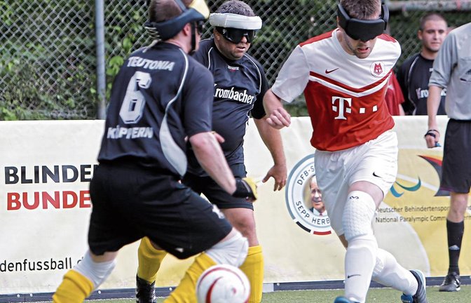 Alexander Fangmann (rechts) spielt mit dem MTV Stuttgart in der Bundesliga und gewann schon sieben Mal den DM-Titel. Foto: Baumann
